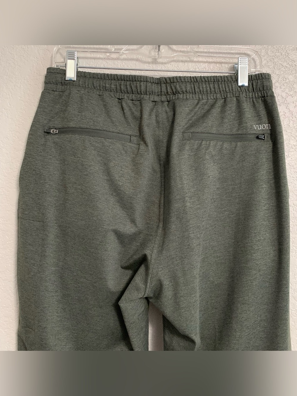 Vuori Sunday Performance Jogger Pants Mens M  28” Drawstring Active Gym V416 - Picture 5 of 9